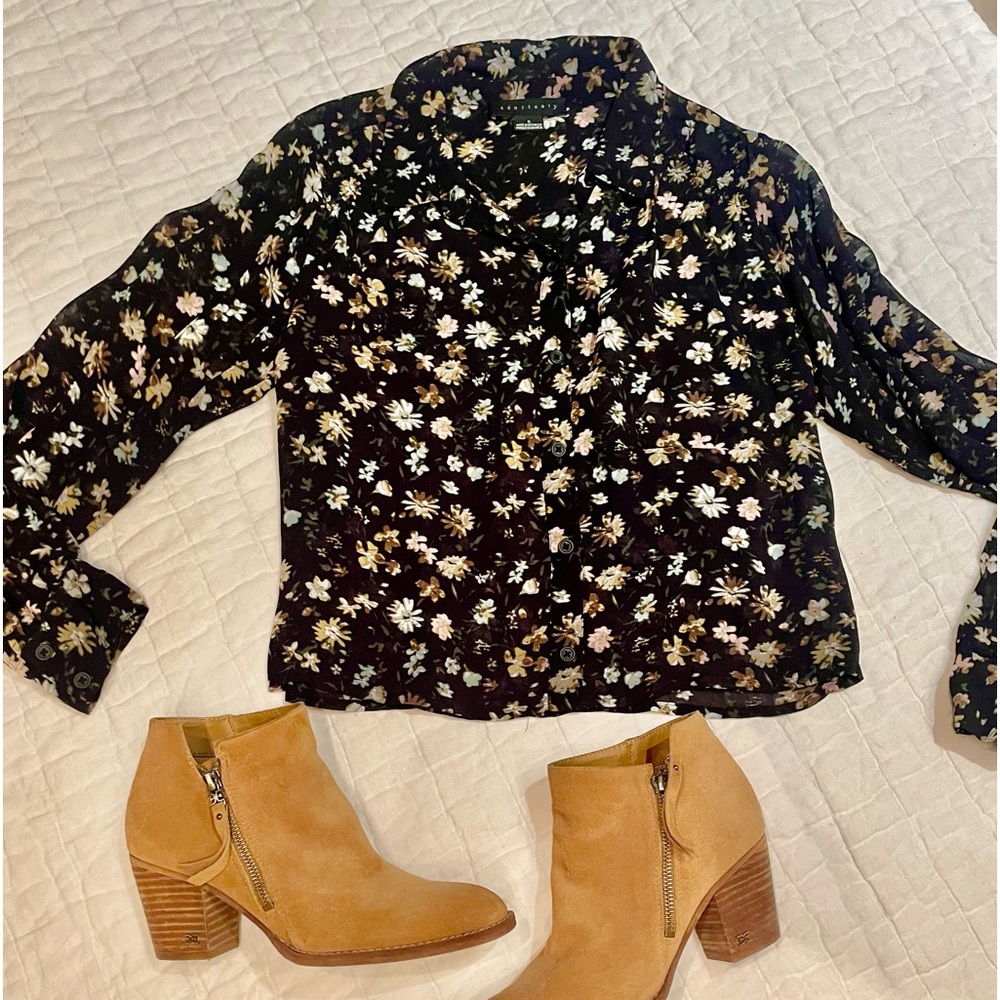 Navy Floral Cropped Sanctuary Top size S